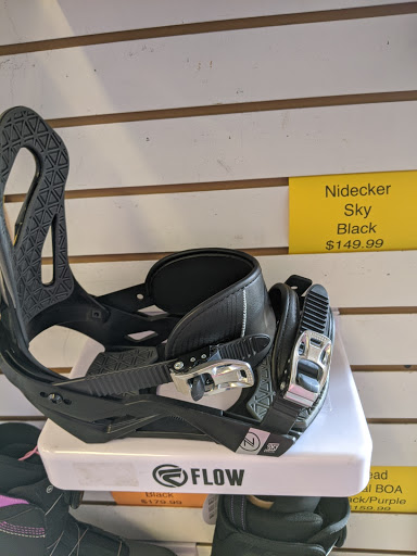 Sporting Goods Store «Play It Again Sports- Chesterfield, MI», reviews and photos, 50607 Gratiot Ave, Chesterfield, MI 48051, USA