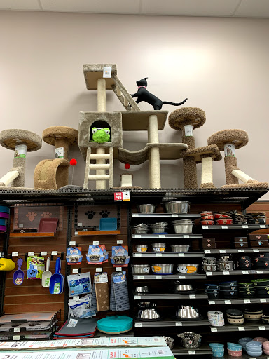 Pet Supply Store «Pet Supermarket, Inc.», reviews and photos, 9294 Kingston Pike, Knoxville, TN 37922, USA