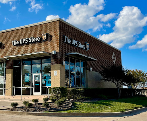 Shipping and Mailing Service «The UPS Store», reviews and photos, 1001 E Hebron Pkwy #118, Carrollton, TX 75010, USA