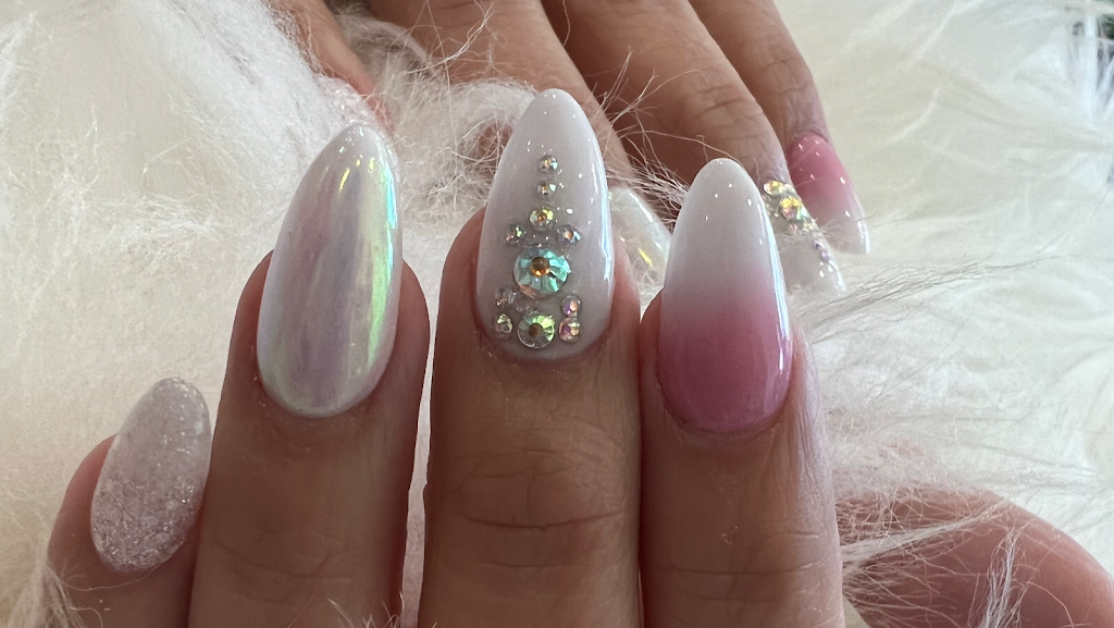 Euphoria Nails & Lashes 77095