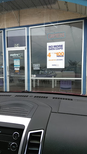 Cell Phone Store «MetroPCS Authorized Dealer», reviews and photos, 904 Roy Richard Dr, Schertz, TX 78154, USA