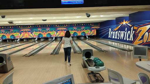 Bowling Alley «Brunswick Zone Turnersville Lanes», reviews and photos, 100 American Blvd, Turnersville, NJ 08012, USA