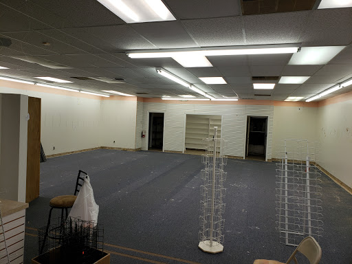 Book Store «Book Bank», reviews and photos, 13002 Seminole Blvd #8, Largo, FL 33778, USA