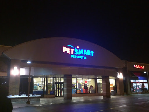 PetSmart, 26063 Great Northern Shop Center, North Olmsted, OH 44070, USA, 