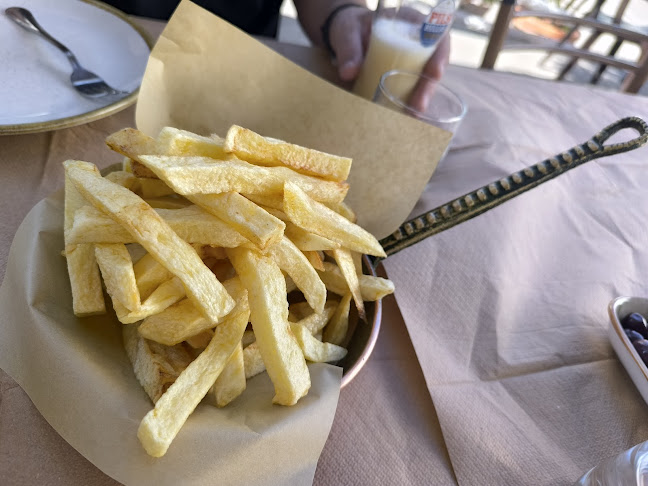 Οικογενειακή Ταβέρνα "Καλλίνικος"