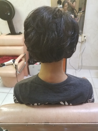 Beauty Salon «Heavenly hair & body salon I Hair Extension», reviews and photos, 810 Wood St #3, Pittsburgh, PA 15221, USA