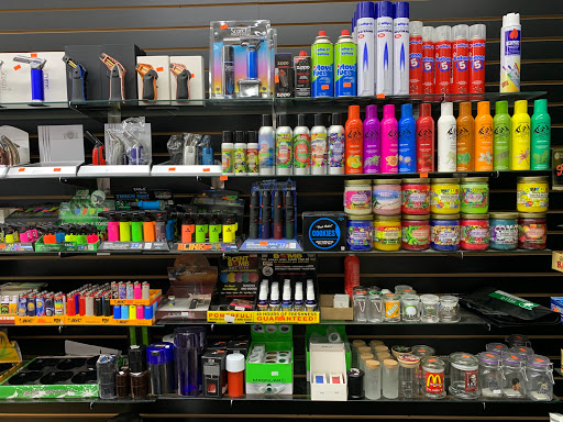 Tobacco Shop «Six Fifty Smoke Shop», reviews and photos, 2394 Junipero Serra Blvd, Daly City, CA 94015, USA