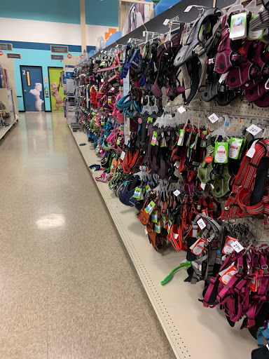 Pet Supply Store «PetSmart», reviews and photos, 3111 111th St, Naperville, IL 60564, USA
