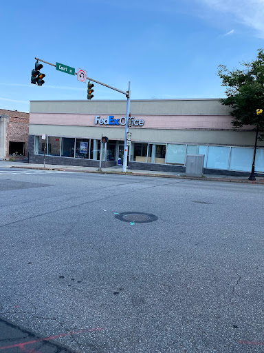 Print Shop «FedEx Office Print & Ship Center», reviews and photos, 137 E Post Rd, White Plains, NY 10601, USA