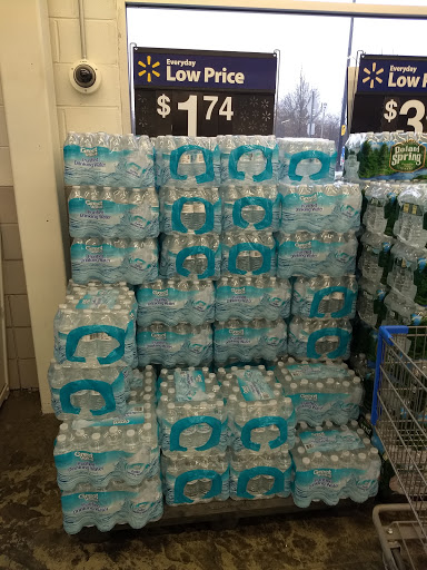 Discount Store «Walmart», reviews and photos, 900 Boston Post Rd, Guilford, CT 06437, USA