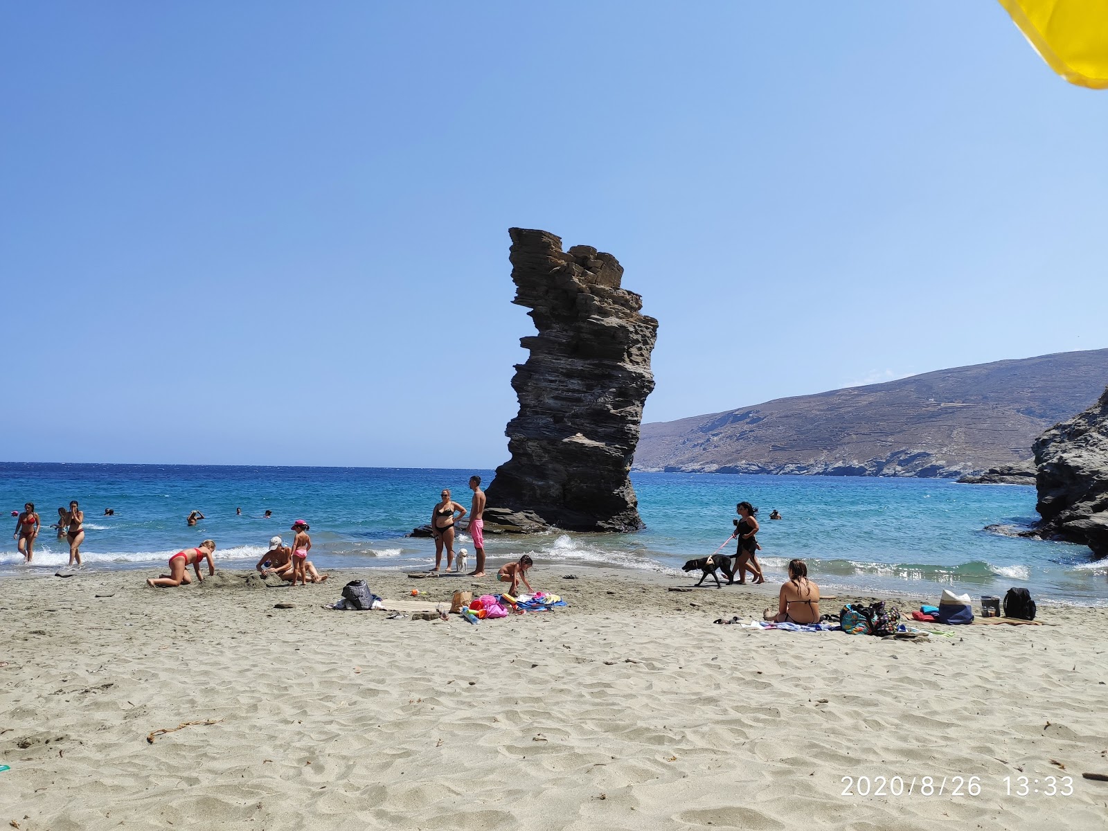 Foto de Tis Grias To Pidima con playa recta