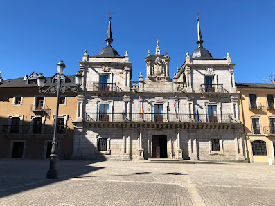 Ayuntamiento de Ponferrada Pl. Ayuntamiento, 1, 24401 Ponferrada, León, España