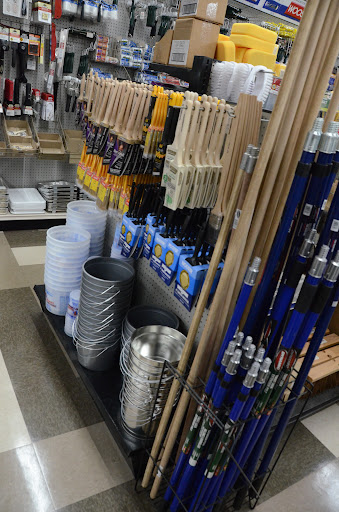 Paint Store «Calumet Paint & Wallpaper Inc. - Blue Island», reviews and photos, 12120 S Western Ave, Blue Island, IL 60406, USA