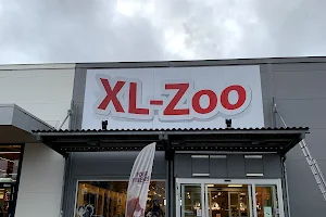 XL Zoo image