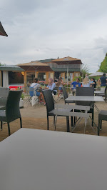 Atmosphère du Restaurant Au petit pavillon à Saint-Germain-en-Laye - n°1