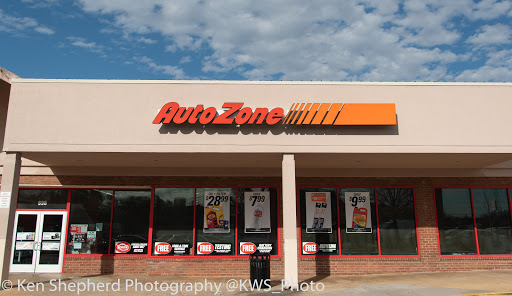 Auto Parts Store «AutoZone», reviews and photos, 696 Elden St, Herndon, VA 20170, USA