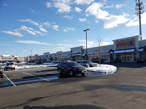 Cell Phone Store «Verizon Authorized Retailer / RW - Guilford CT», reviews and photos, 1919 Boston Post Rd #202, Guilford, CT 06437, USA