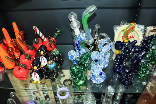 Tobacco Shop «Ace Tobacco Shop», reviews and photos, 2501 Lake Ave, Altadena, CA 91001, USA