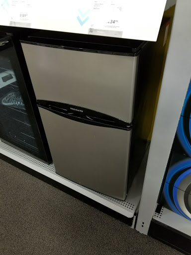 Electronics Store «Best Buy», reviews and photos, 3055 SW Cedar Hills Blvd, Beaverton, OR 97005, USA