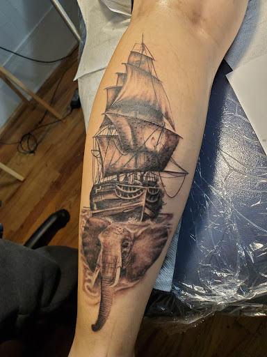 Tattoo Shop «The Ink Spot Tattoo Studio», reviews and photos, 2505 S Howell Ave, Milwaukee, WI 53207, USA