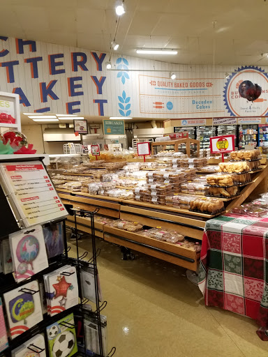 Supermarket «Weis Markets», reviews and photos, 1220 Chestnut St, Emmaus, PA 18049, USA