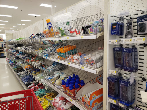 Pharmacy «CVS Pharmacy», reviews and photos, 1737 Reisterstown Rd, Pikesville, MD 21208, USA