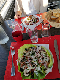 Plats et boissons du Restaurant La Marine Chez Christy - Cuisine traditionnelle avec des notes de cuisine créole à Port-des-Barques - n°16