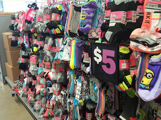 Variety Store «Five Below», reviews and photos, 7055 Hwy 6 N, Houston, TX 77095, USA