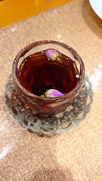 Photo n°105 de La Rose de Damas à Paris ()