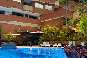 Montaña Suites image