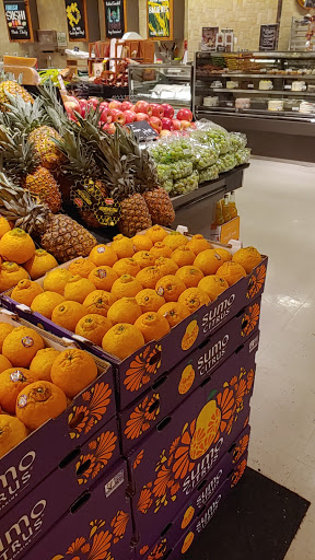 Gourmet Grocery Store «Metropolitan Market Magnolia», reviews and photos, 3830 34th Ave W, Seattle, WA 98199, USA