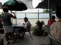 Atmosphère du Restaurant de fruits de mer Restaurant La Pergola à L'Aiguillon-la-Presqu'île - n°3
