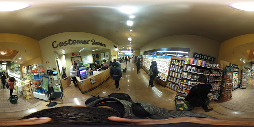 Grocery Store «Whole Foods Market», reviews and photos, 250 7th Ave, New York, NY 10001, USA