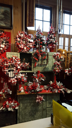 Florist «F R Brice Florist», reviews and photos, 901 Teall Ave, Syracuse, NY 13206, USA