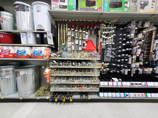 Animal Feed Store «Wilco Farm Store», reviews and photos, 734 McClaine St, Silverton, OR 97381, USA