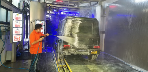 Car Wash «Washman Car Wash Mission Bay San Diego», reviews and photos, 2572 Clairemont Dr, San Diego, CA 92117, USA