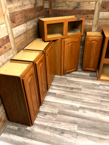 Thrift Store «Zicknacks Community Thrift Store», reviews and photos, 2544 Library Rd Suite 102, Pittsburgh, PA 15234, USA