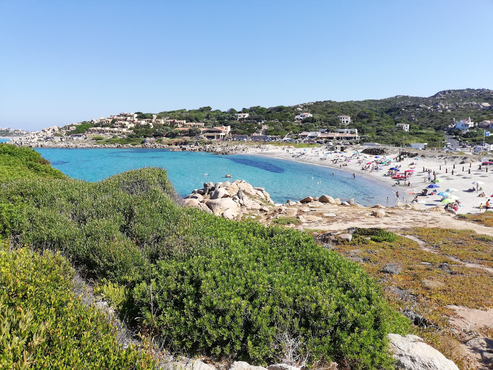 Φωτογραφία του Spiaggia Santa Reparata με καθαρό νερό επιφάνεια
