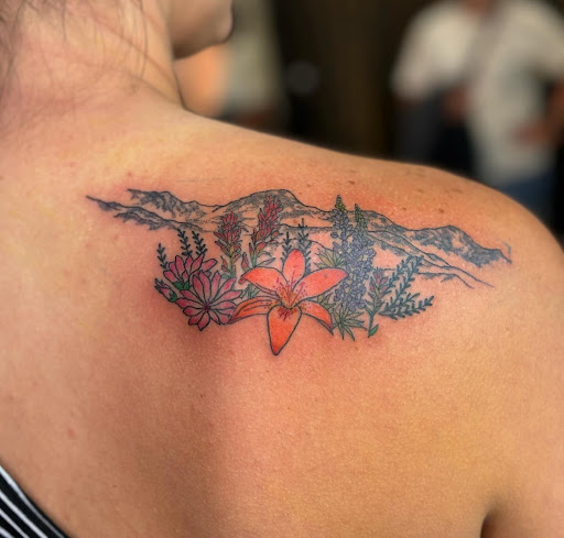 Explore tattoo ideas for grandparents, creative tattoo ideas in Belgrade, available at The Loyal Sparrow Tattoo and Piercing