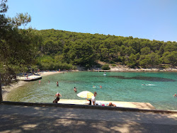 Photo de Prja beach zone des équipements