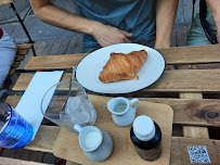 Croissant du Restaurant servant le petit-déjeuner The Hardware Société à Paris - n°5