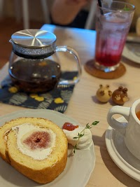 Cafe & Bake Prunier