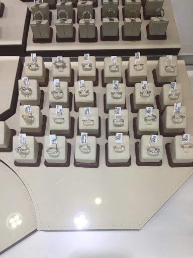 Jewelry Store «Diamond Castle Fine Jewelry of Woodstock», reviews and photos, 9940 GA-92 #1, Woodstock, GA 30188, USA