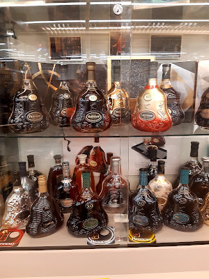 JAS HENNESSY ENTREPOTS à Cognac