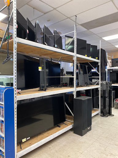 Pawn Shop «Cash Ohio Pawn Shop», reviews and photos, 789 Hebron Rd, Heath, OH 43056, USA