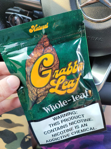 Tobacco Shop «9M Smoke Shop», reviews and photos, 522 W 19th St, Costa Mesa, CA 92627, USA