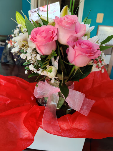 Florist «Landmark Florist», reviews and photos, 4818 Beauregard St, Alexandria, VA 22312, USA