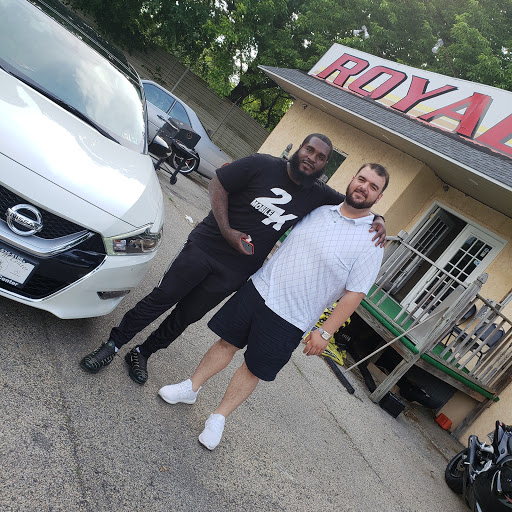 Used Car Dealer «Royal Car Center», reviews and photos, 3950 Roosevelt Blvd, Philadelphia, PA 19124, USA