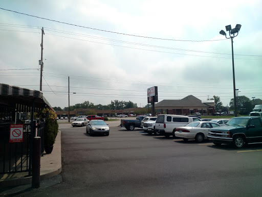 Restaurant «Leos Coney Island Davison», reviews and photos, 625 N State Rd, Davison, MI 48423, USA