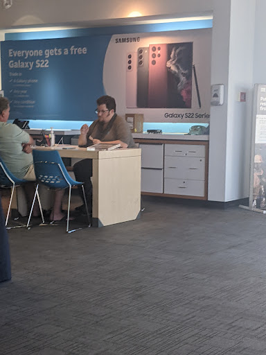 Cell Phone Store «AT&T», reviews and photos, 1018 Riverdale St, West Springfield, MA 01089, USA